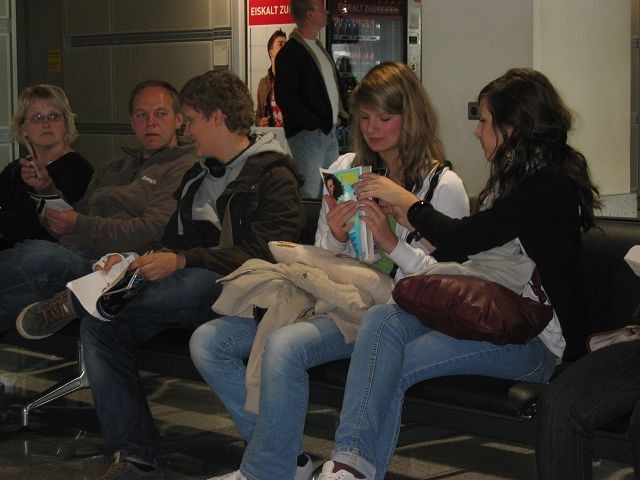k-20090430_ 001